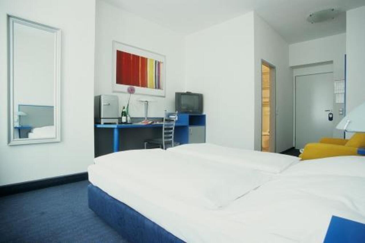 ברלין Hotel Alt - Tegel מראה חיצוני תמונה